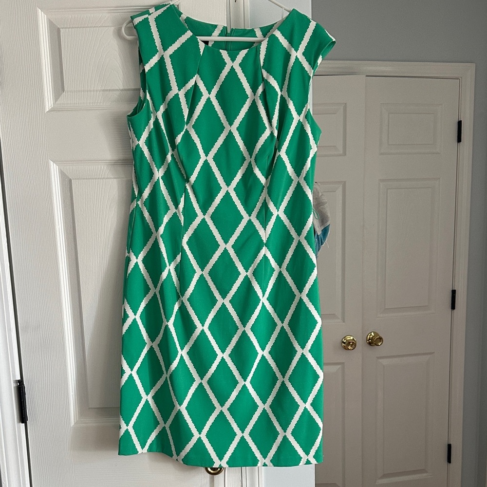 AGB Green and White Geometric Midi Dress